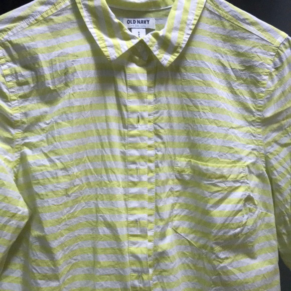 3/4 button down top - Picture 2 of 2